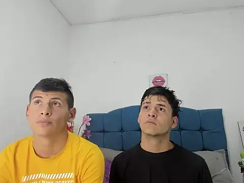 Snapshot of CoupleFire_ chatting on January 13, 2026, 6:01 pm CoupleFire online show from January 13, 2026, 6:01 pm