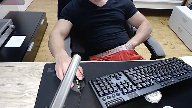 sensualman90 online show from May 12, 2026, 9:54 pm