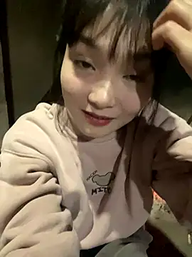 Snapshot of mode-bae chatting on January 6, 2026, 2:15 am mode-bae online show from January 6, 2026, 2:15 am