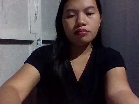 sweetprinces08 online show from March 5, 2026, 2:13 pm