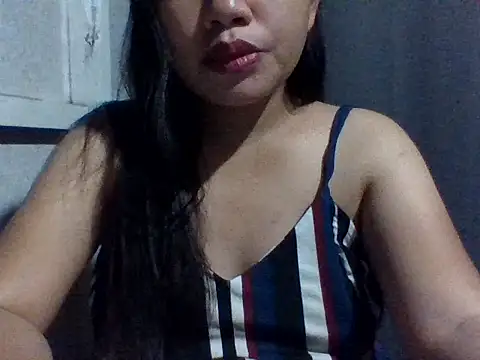 sweetprinces08 online show from March 9, 2026, 4:21 pm