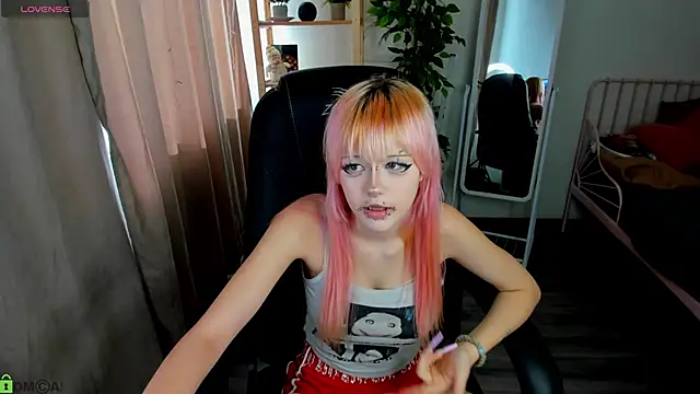 Mika Vatashi online show from February 12, 2026, 7:30 am