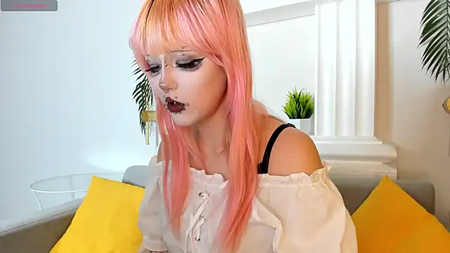 Mika Vatashi online show from February 4, 2026, 7:58 am