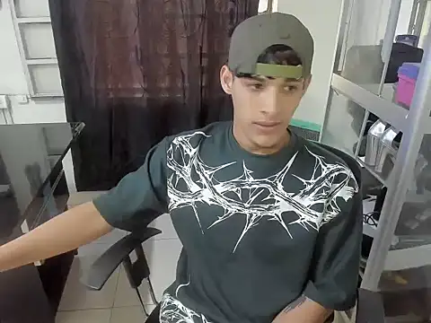 MaxStar26 online show from January 5, 2026, 7:50 pm