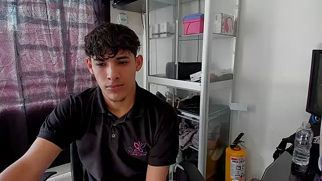 MaxStar26 online show from January 19, 2026, 2:21 pm