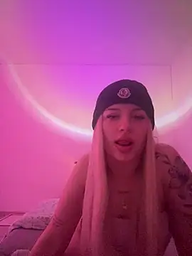 samybabe online show from January 14, 2026, 8:18 am