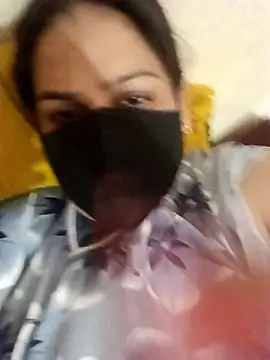 Snapshot of 01Roshani chatting on May 28, 2026, 8:15 pm 01Roshani online show from May 28, 2026, 8:15 pm
