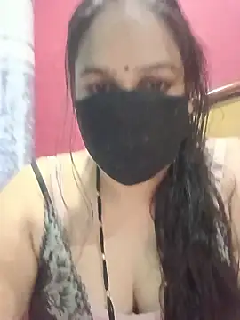 Snapshot of 01Roshani chatting on May 18, 2026, 9:36 am 01Roshani online show from May 18, 2026, 9:36 am
