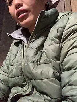 hinicky-0 online show from February 8, 2026, 1:42 pm