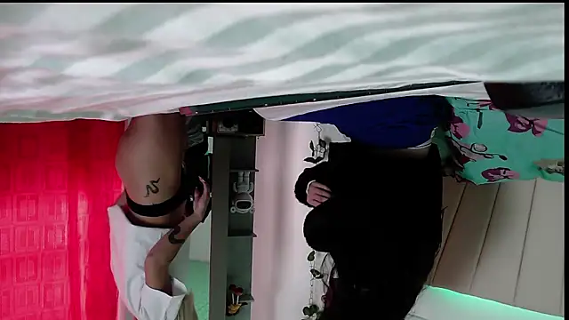 Snapshot of eclipse_desire chatting on January 8, 2026, 2:01 pm eclipse desire online show from January 8, 2026, 2:01 pm