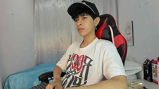 julian xx online show from April 29, 2026, 7:09 pm