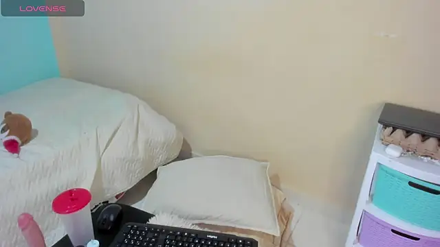 Snapshot of AgatthaRose chatting on January 15, 2026, 1:20 am AgatthaRose online show from January 15, 2026, 1:20 am