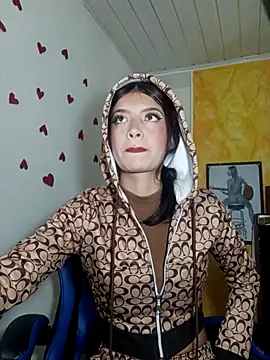 Snapshot of honeyluxe_ chatting on March 13, 2026, 4:17 am honeyluxe online show from March 13, 2026, 4:17 am