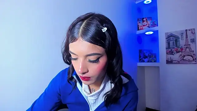 Snapshot of honeyluxe_ chatting on April 12, 2026, 5:11 am honeyluxe online show from April 12, 2026, 5:11 am