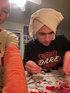 Snapshot of SugarNCinnamon chatting on February 4, 2026, 12:27 am SugarNCinnamon online show from February 4, 2026, 12:27 am