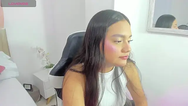 mara08  online show from February 5, 2026, 3:24 am