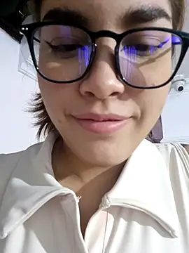 CrystalFairy007 online show from July 30, 2026, 4:11 am