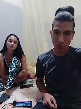 Rodrigohernan19 online show from May 5, 2026, 2:36 am