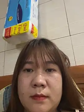 Snapshot of Liness101 chatting on April 13, 2026, 6:28 am Liness101 online show from April 13, 2026, 6:28 am