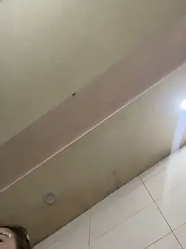 Snapshot of Liness101 chatting on May 22, 2026, 2:20 am Liness101 online show from May 22, 2026, 2:20 am