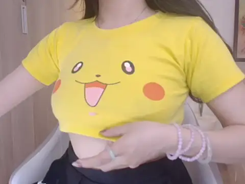 Snapshot of BunnyT_Bae__ chatting on March 29, 2026, 8:49 am BunnyT Bae online show from March 29, 2026, 8:49 am