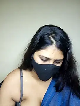Snapshot of Kushi_Sharmaa chatting on February 8, 2026, 4:54 am Kushi Sharmaa online show from February 8, 2026, 4:54 am