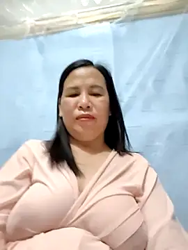 Snapshot of Clinic_139 chatting on April 18, 2026, 7:51 pm Clinic 139 online show from April 18, 2026, 7:51 pm