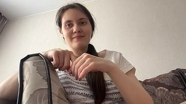 Snapshot of LanaLive chatting on April 6, 2026, 5:08 am LanaLive online show from April 6, 2026, 5:08 am