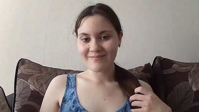 Snapshot of LanaLive chatting on April 24, 2026, 5:42 am LanaLive online show from April 24, 2026, 5:42 am