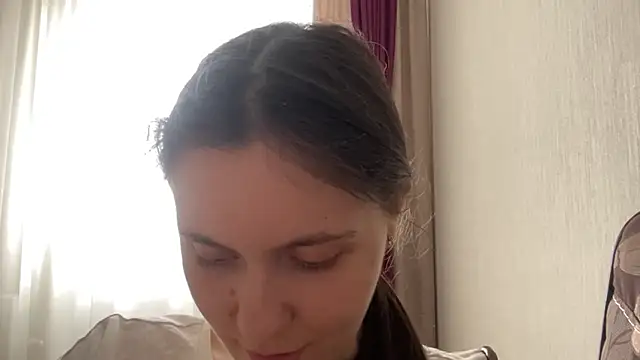 Snapshot of LanaLive chatting on April 8, 2026, 5:20 am LanaLive online show from April 8, 2026, 5:20 am