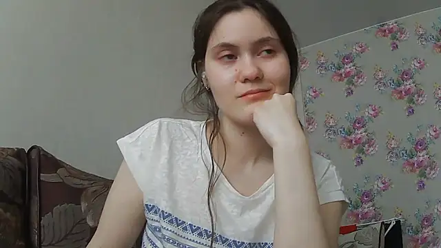 Snapshot of LanaLive chatting on March 8, 2026, 6:49 am LanaLive online show from March 8, 2026, 6:49 am