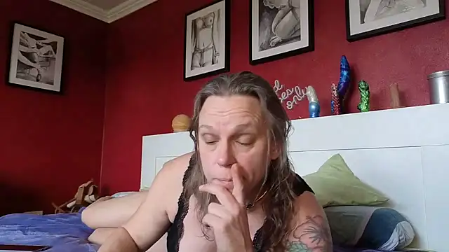 Snapshot of XylaPhoenix chatting on February 26, 2026, 1:11 pm XylaPhoenix online show from February 26, 2026, 1:11 pm