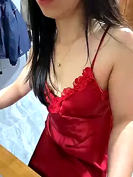 Snapshot of moon_baby99 chatting on February 1, 2026, 12:53 am moon baby99 online show from February 1, 2026, 12:53 am