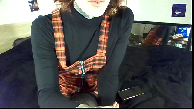 gracelustxx online show from February 25, 2026, 4:51 pm