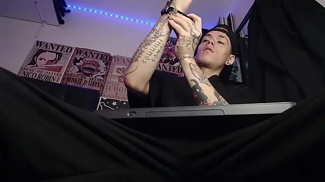 Snapshot of Anhony_Muscle chatting on February 10, 2026, 5:12 pm Anhony Muscle online show from February 10, 2026, 5:12 pm