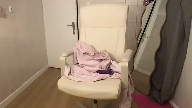 Babypinypon online show from January 18, 2026, 11:52 pm