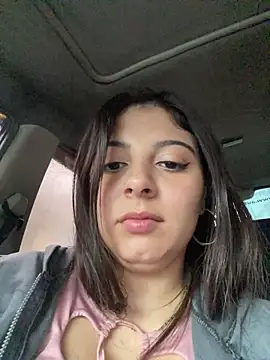 Snapshot of MiiaGreys chatting on February 6, 2026, 7:32 pm MiiaGreys online show from February 6, 2026, 7:32 pm