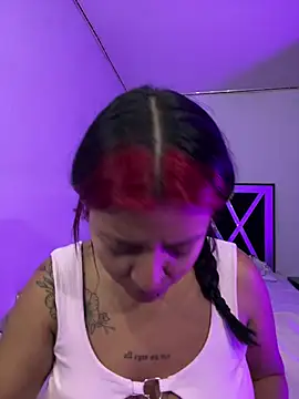 queen of you heart online show from February 10, 2026, 1:37 am