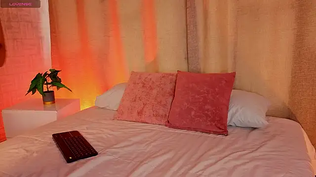 Lizz Collins online show from February 22, 2026, 5:14 pm