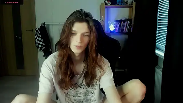 Snapshot of iceseeker2 chatting on March 16, 2026, 11:47 am iceseeker2 online show from March 16, 2026, 11:47 am