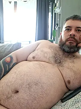 Gummyto online show from January 13, 2026, 10:24 pm