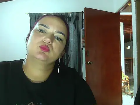 Snapshot of Roja_tentacion chatting on April 30, 2026, 8:57 pm Roja tentacion online show from April 30, 2026, 8:57 pm