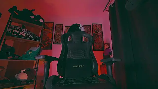 Snapshot of Olliver___y chatting on March 13, 2026, 3:00 am Olliver y online show from March 13, 2026, 3:00 am