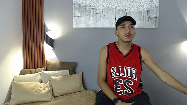 Snapshot of Julian_Dark_ chatting on February 14, 2026, 5:18 am Julian Dark online show from February 14, 2026, 5:18 am