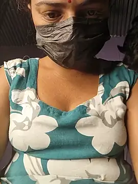 catstar143 online show from July 8, 2026, 8:42 pm