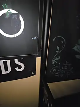 LunaLuxxx666 online show from January 7, 2026, 6:29 am