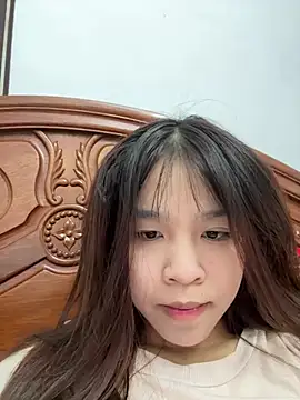 Lyli-122 online show from February 22, 2026, 11:01 am