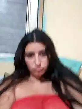 Snapshot of Tiffany06 chatting on February 21, 2026, 2:57 am Tiffany06 online show from February 21, 2026, 2:57 am