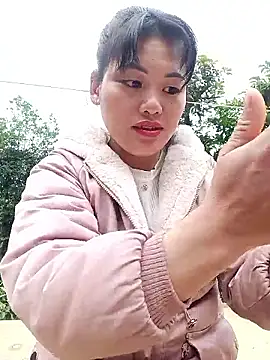 Snapshot of vitory_sexy99 chatting on January 11, 2026, 3:35 am vitory sexy99 online show from January 11, 2026, 3:35 am