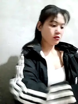 Snapshot of vitory_sexy99 chatting on January 7, 2026, 1:43 am vitory sexy99 online show from January 7, 2026, 1:43 am